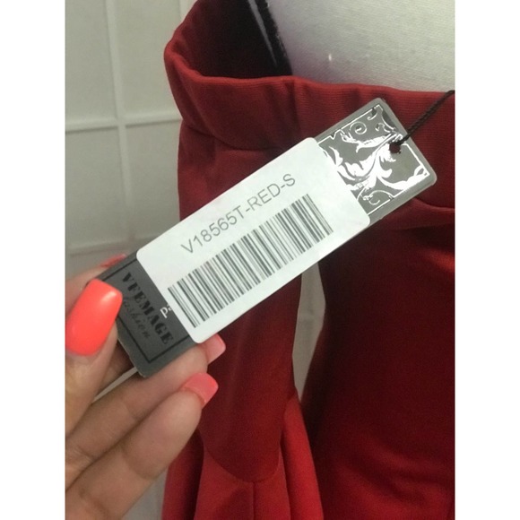 VfEmage Off-Shoulder Bell Sleeve Dress - Picture 4 of 4